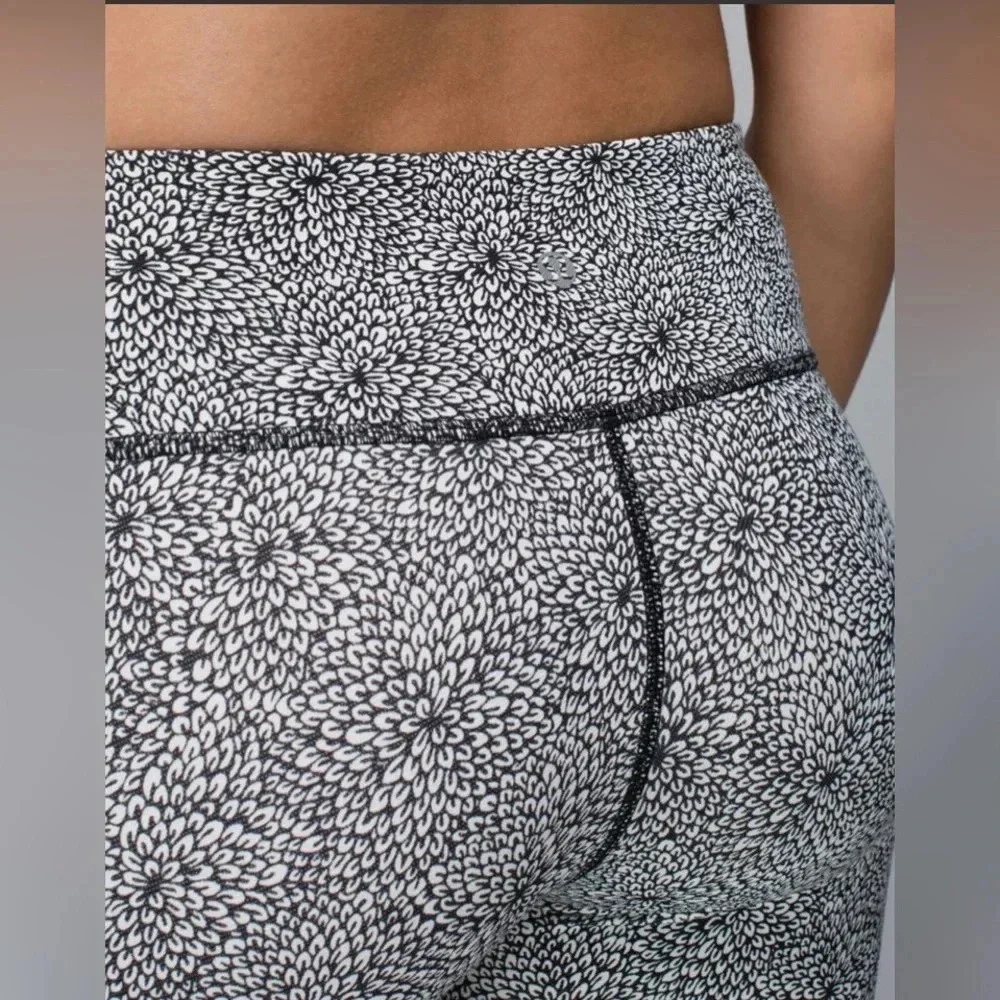 Lululemon Wunder Under Leggings Size